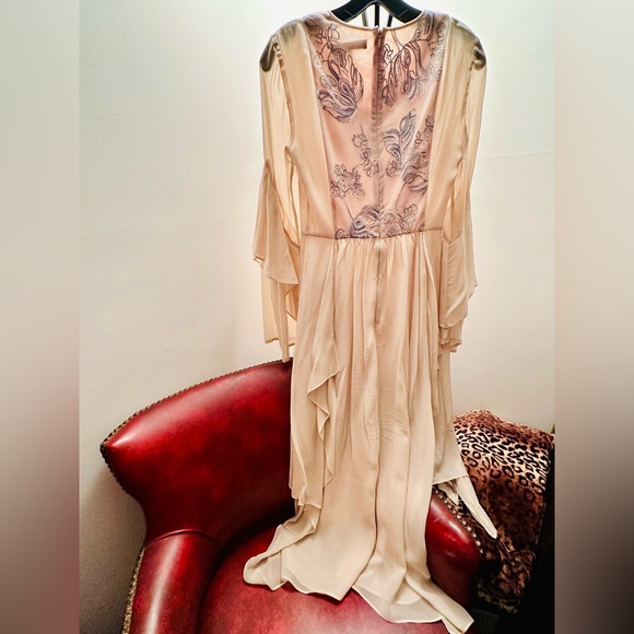 BCBGMAXAZRIA Nel Silk Embroidered Blush Romantic Asymmetrical Hem Midi Dress, XS - Picture 7 of 10